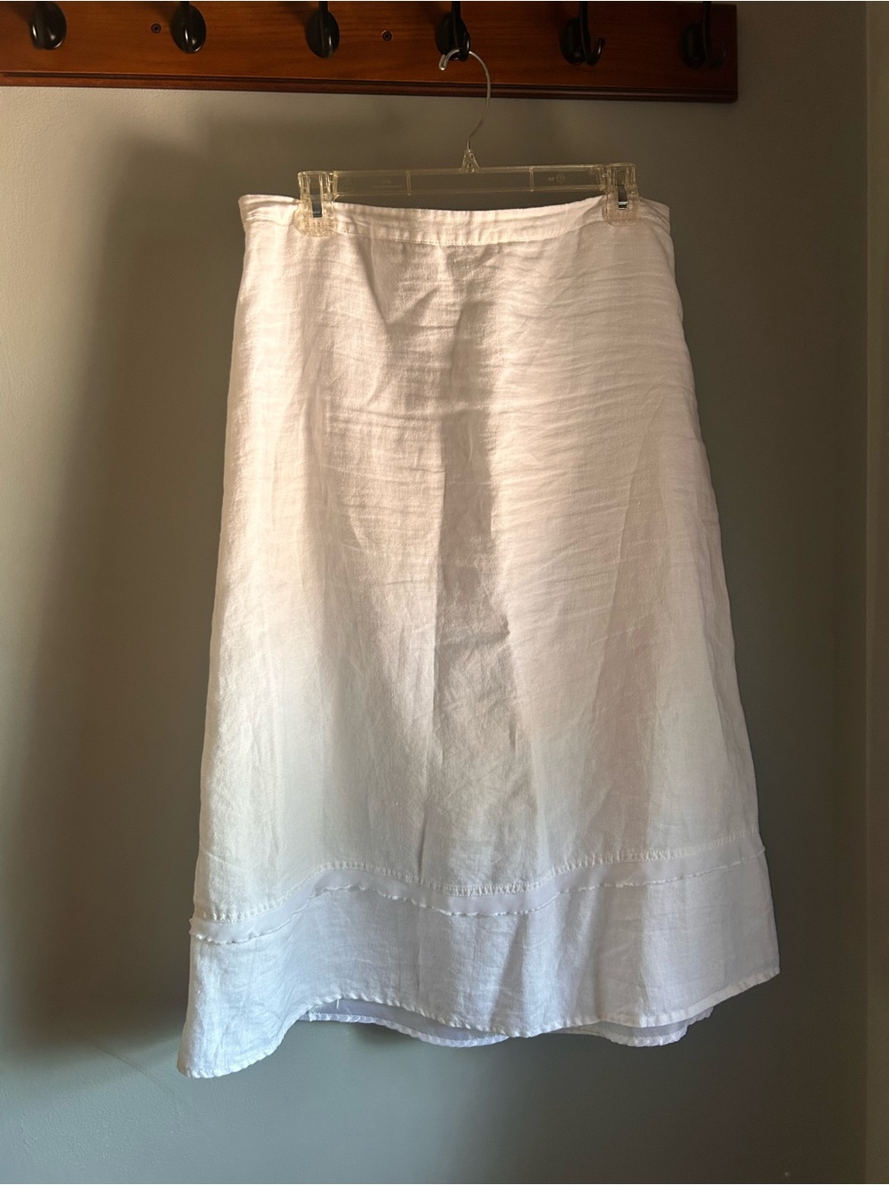 Kim Rogers White A-Line Linen Blend Skirt with ruffle tier  (Size Large) EUC
